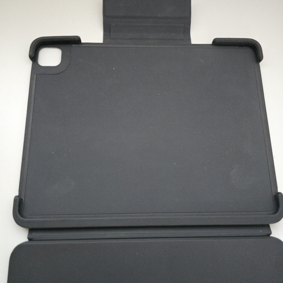 Logitech Slim Folio Pro iPad Pro 12.9 3rd 4th Gen Keyboard Case Backlit Bluetoot